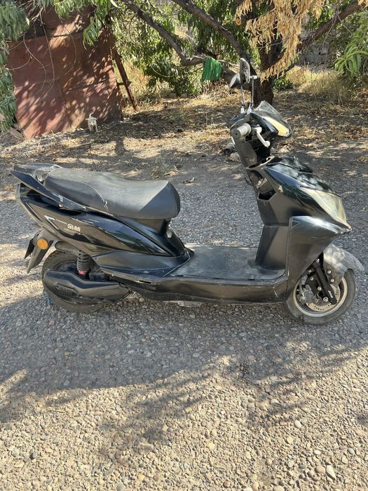 Скутер электрический чисто корейская