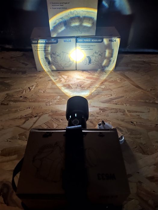 XHP90.2 v1 Cea mai puternica lanterna de cap profesionala - LED XHP90!