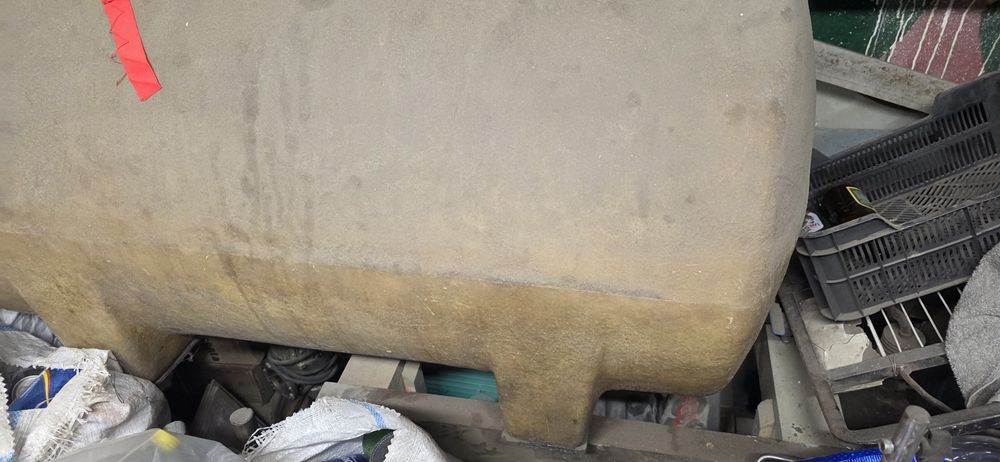 Butoi vin  fibră de sticlă  400 litri