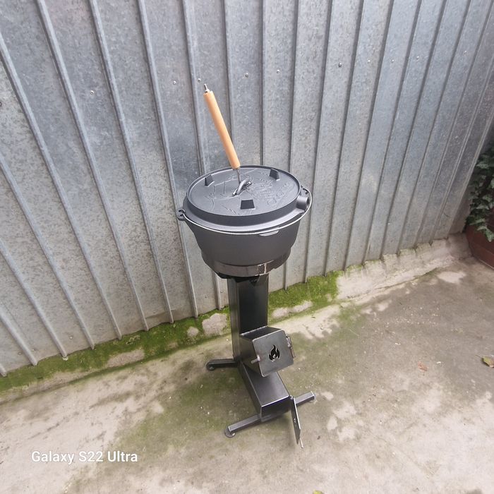 Vând ceaun din fontă pură cu capac grill și mâner detașabil