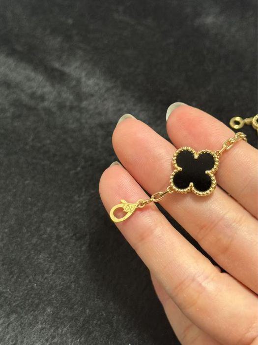 Браслет Van Cleef & Arpels Alhambra 750