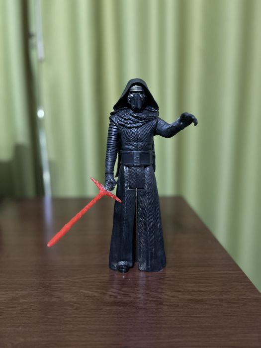Figurina Kylo Ren Star Wars 30 cm