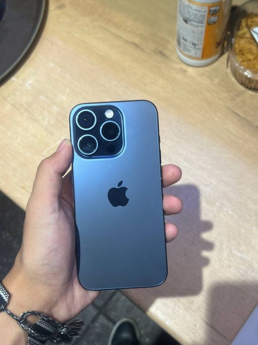 iphone 15 pro идеал