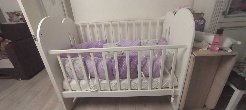 Продам детскую кроватку