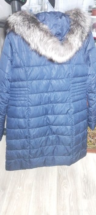 Продаю зимний пуховик