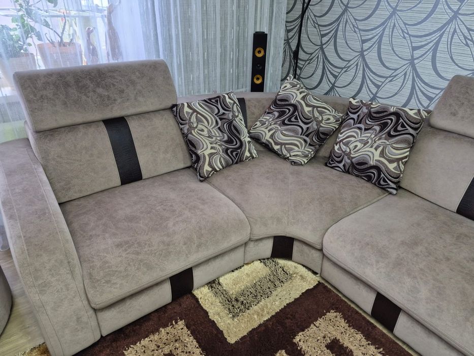 Угловой мягкий диван