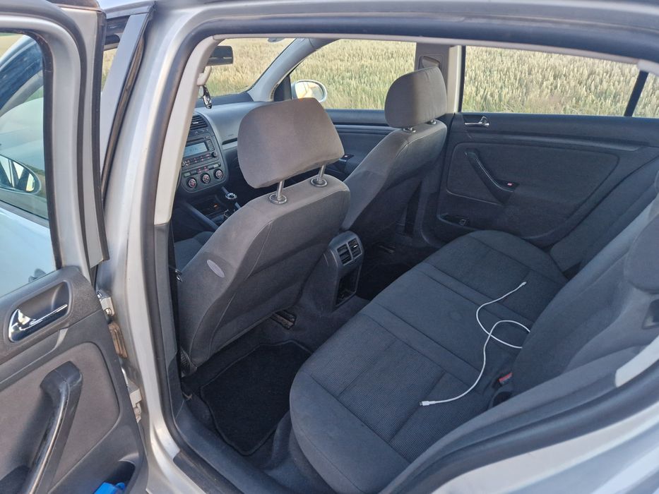 VOLKSWAGEN Golf 2005 — imagine 3
