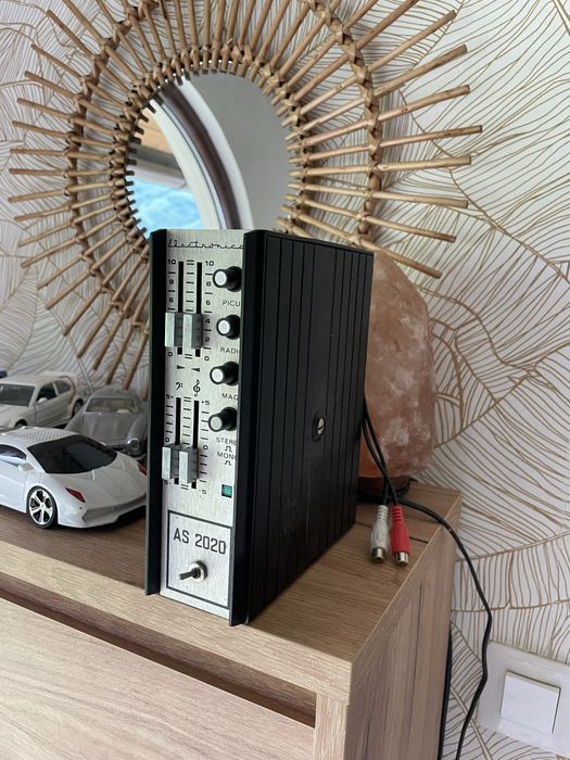 Amplificator romanesc AS 2020- 20 wati-8 ohmi