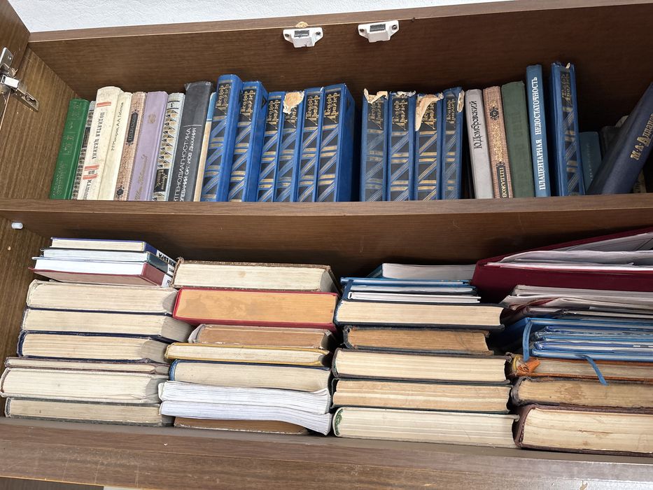 Продам книги разного жанра