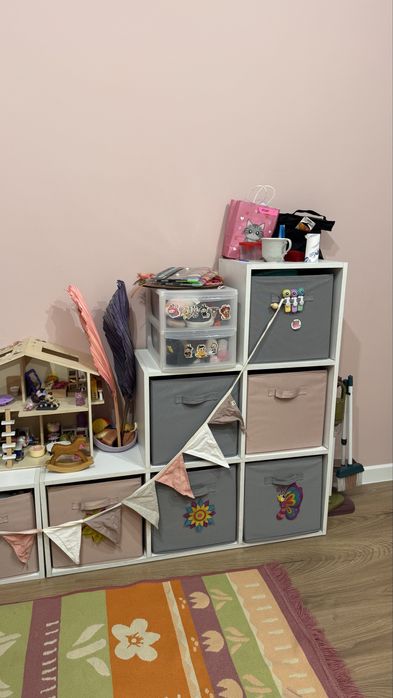 Стеллажи с коробками, 2 шт