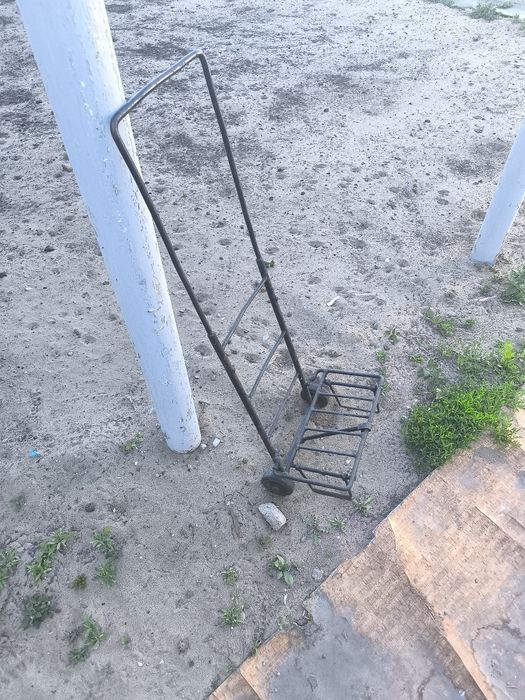 Продам тележку для сумок и тд