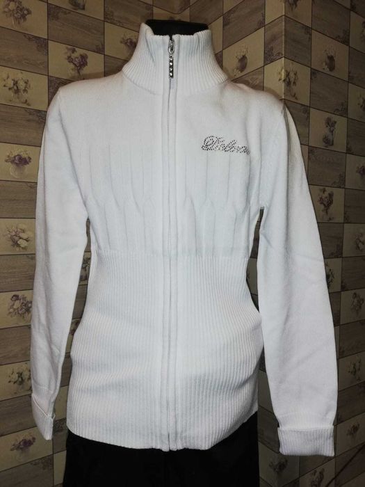 Кофточка  девочке в школу