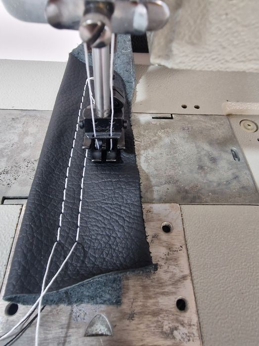 Masina de cusut 2 ace