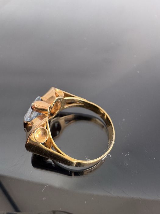 Inel din aur 18 k si acvamarin