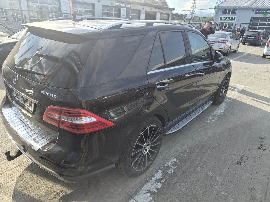 ML350 2013 motor stricat