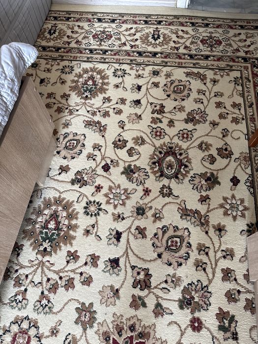 Продам ковер большой