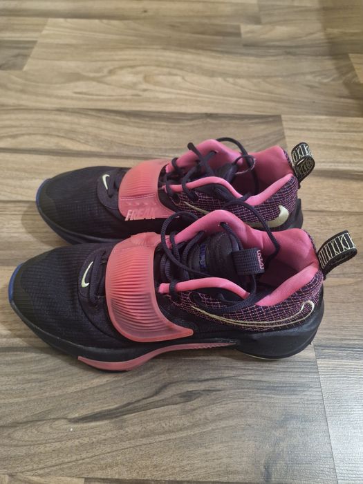 Маратонки Nike Zoom Freak 3