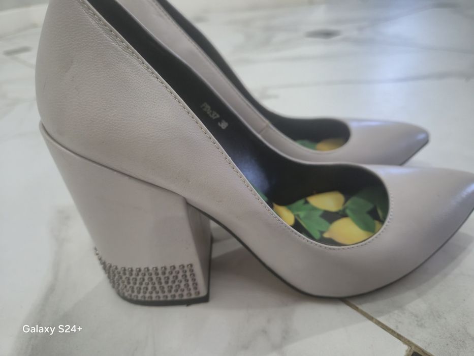 Кожаные туфли размер 38