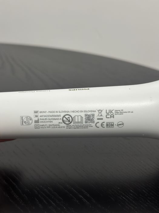 Epilator IPL Philips Lumea Seria 8000 BRI947/00