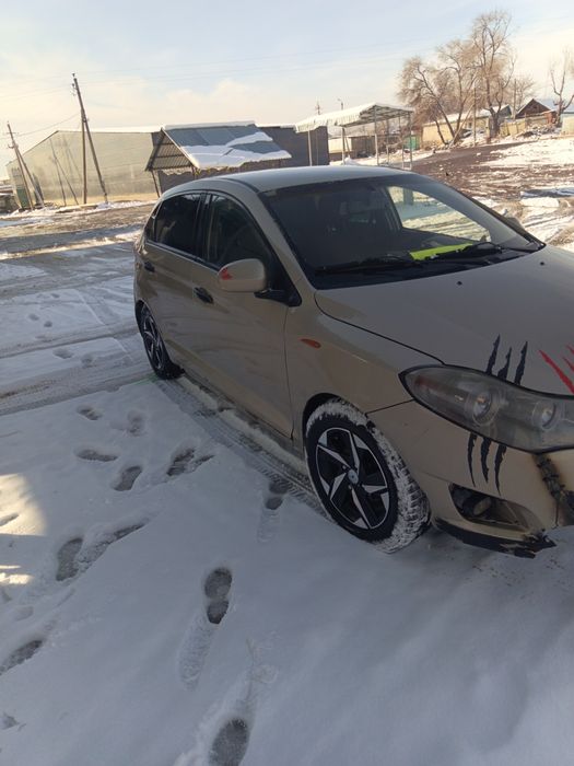 Автомобиль заз форза