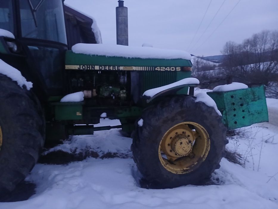 Tractor john deere 4240S