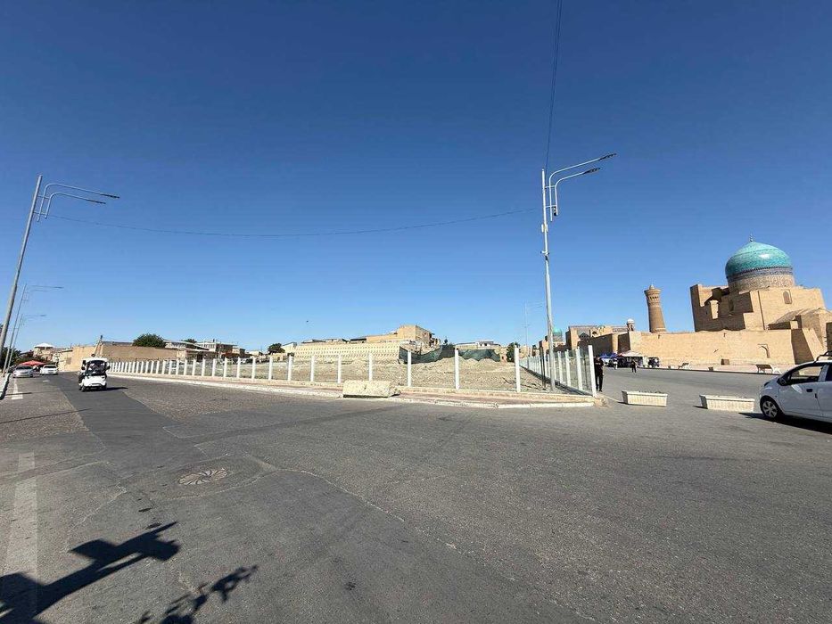 Tayyor 1.8 sotiqli hovli sotiladi.