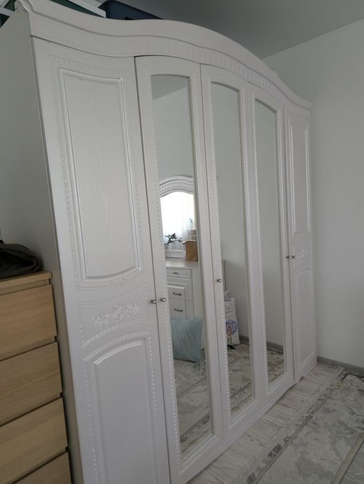 Спальный гарнитур