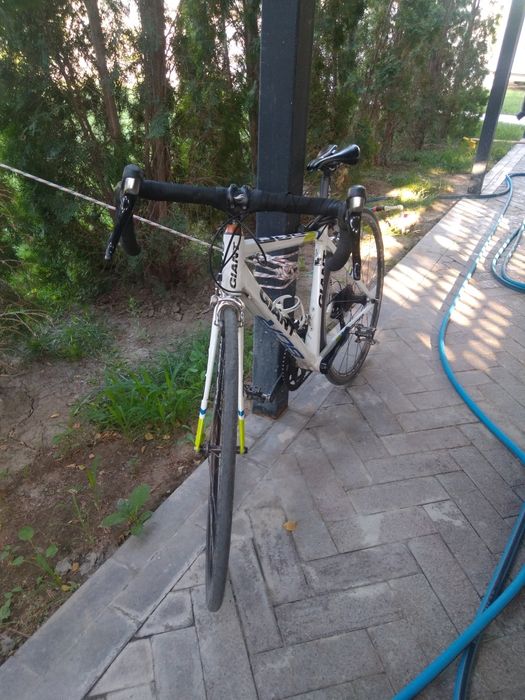 Велосипед Giant шоссе