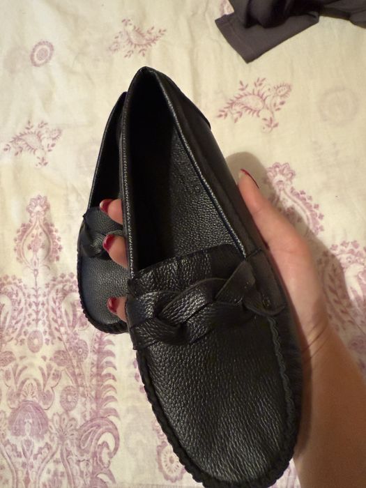 Веши есть как б/у и новые отдам недорого