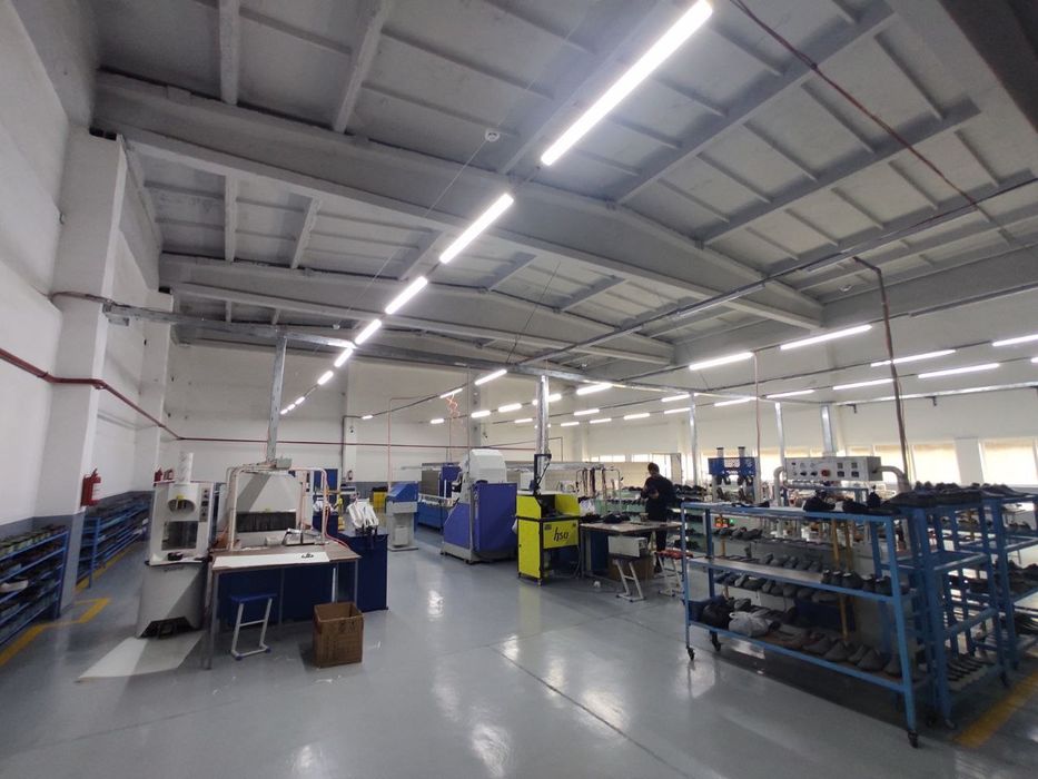 Очень срочно! Продаётся база 27,7 соток Сельхоз институт