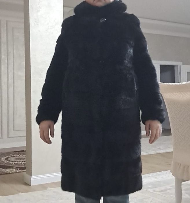 Шуба сатылады.