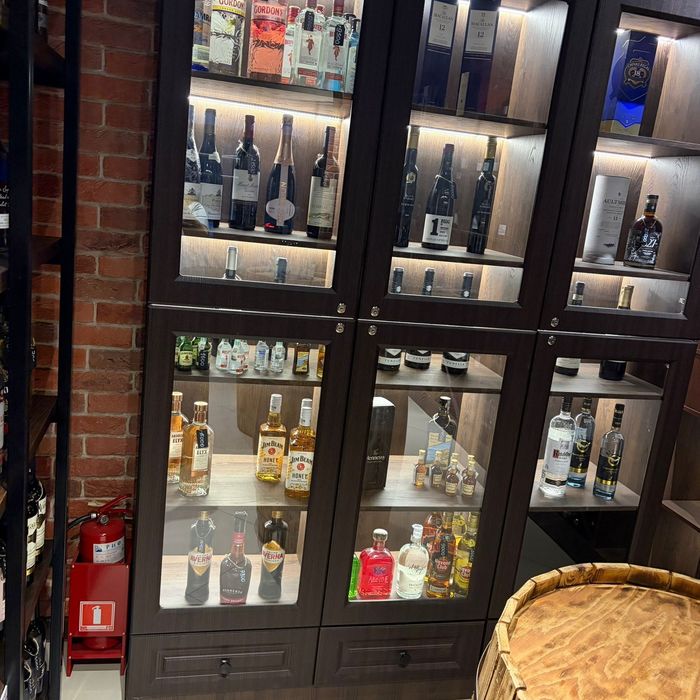 Шкаф стекло, стеллаж