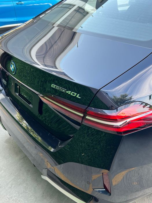 Bmw i5 40l 2025 yil