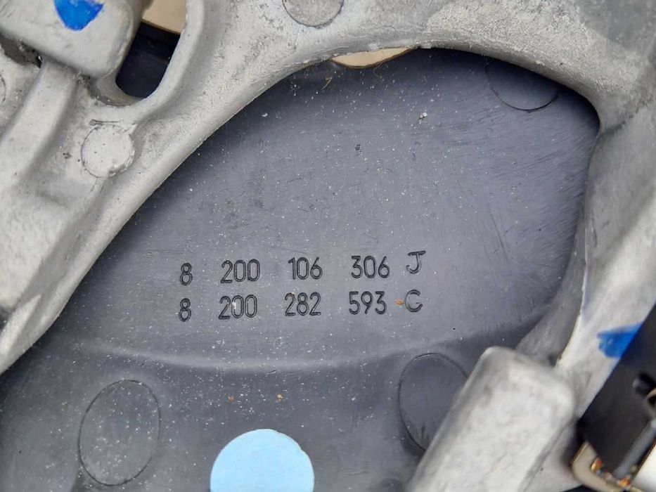 Volan Renault Scenic III cod 8 200 106 306 J