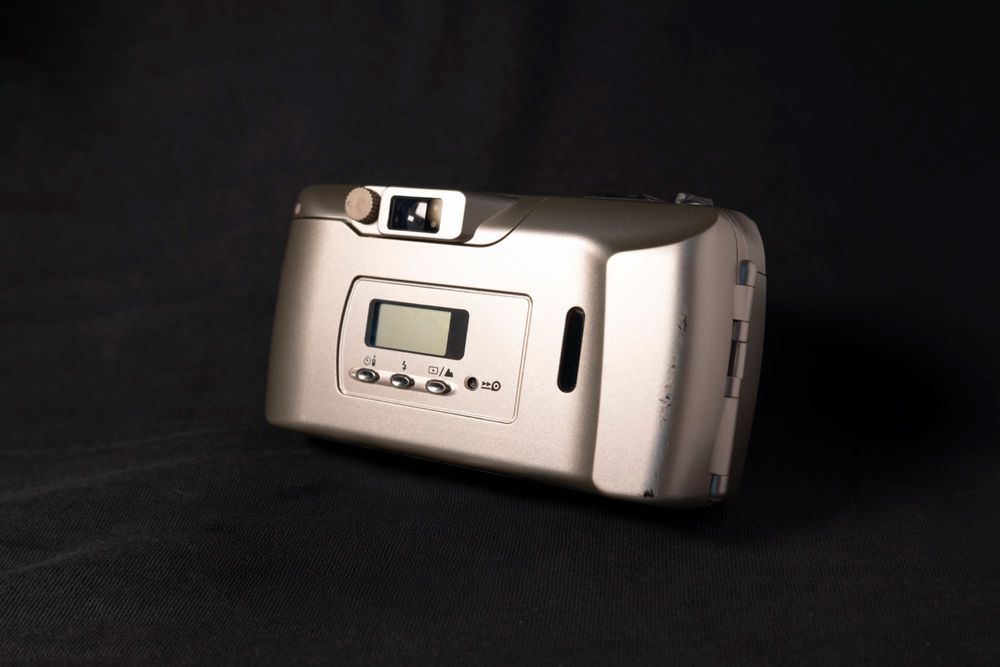 Olympus Mju III + Praktica P90 Super - филмови/лентови Point & Shoot фотоапарати