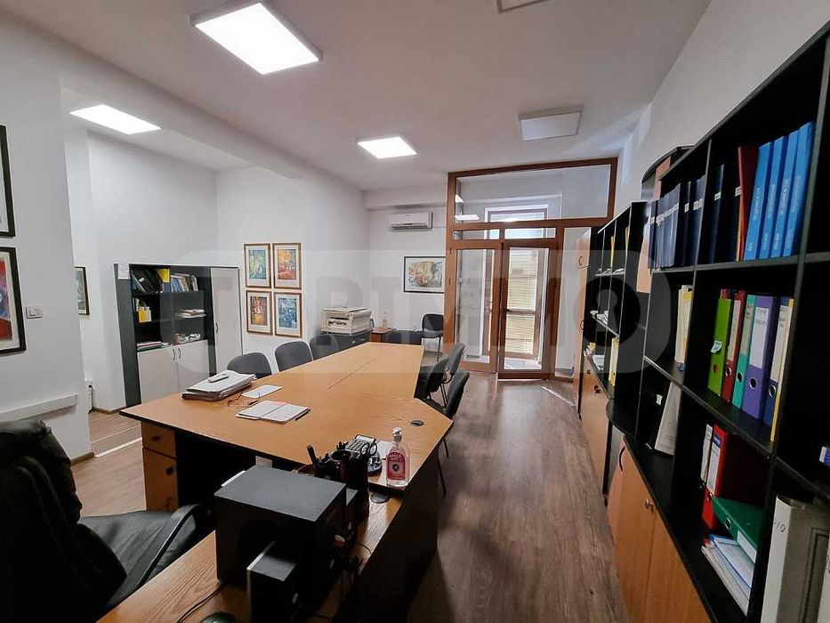 Търговско помещение в централна част на Варна