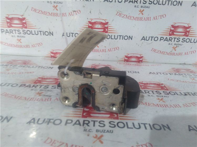 Broasca usa stanga spate dacia duster