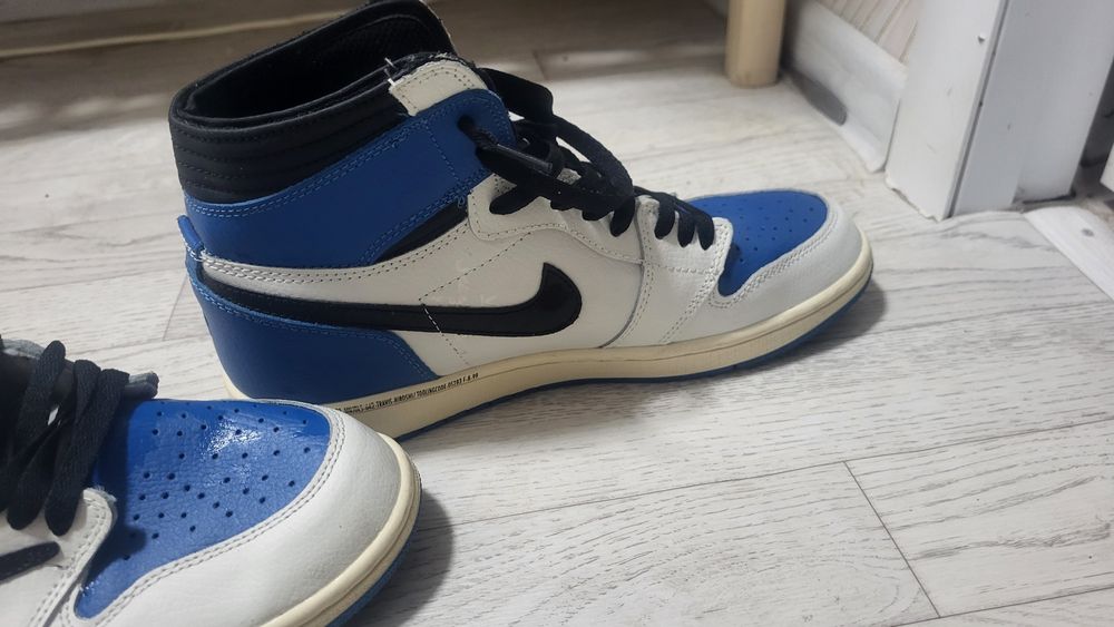 Продам кросовки AIR JORDAN оригинал
