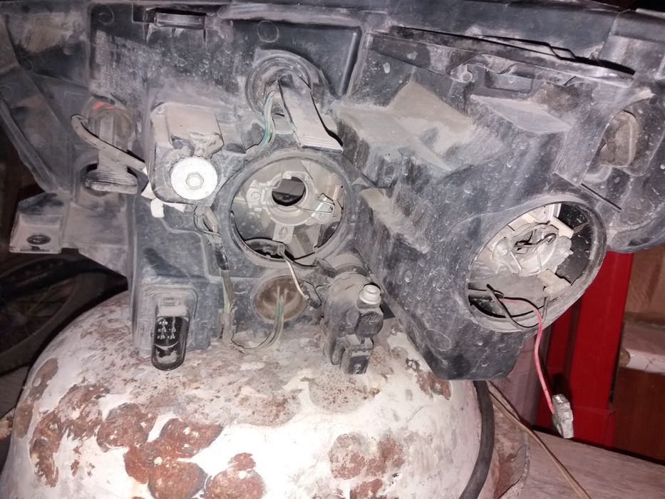 Фара правая лада веста