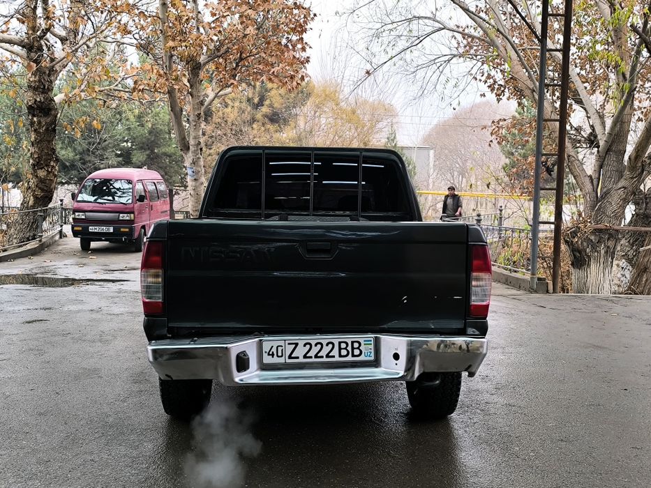 Nissan Pikap 2008 sotiladi