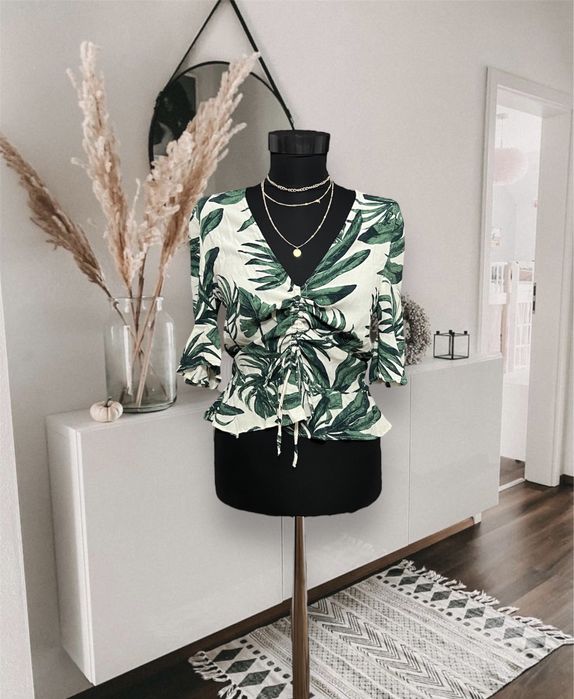 Bluza H&M tropical verde alb volane