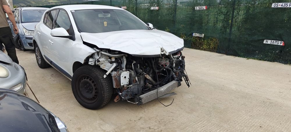 Vindem piese rezultate din dezmembrarea unui Renault Megane 3