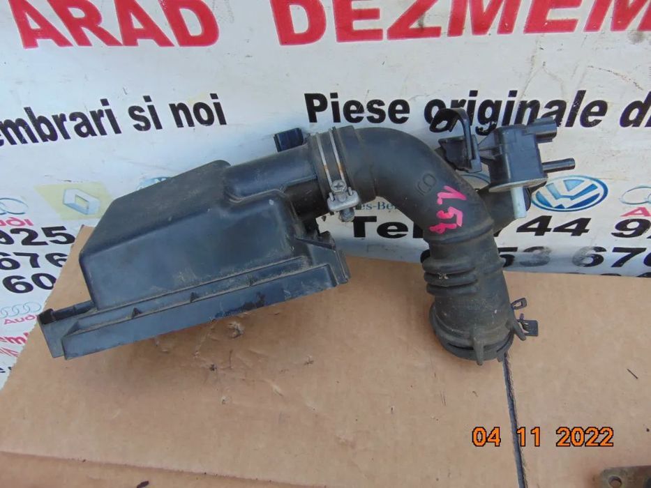 Carcasa Filtru aer Toyota 1.5 hibrid Prius yaris Corolla 1.5