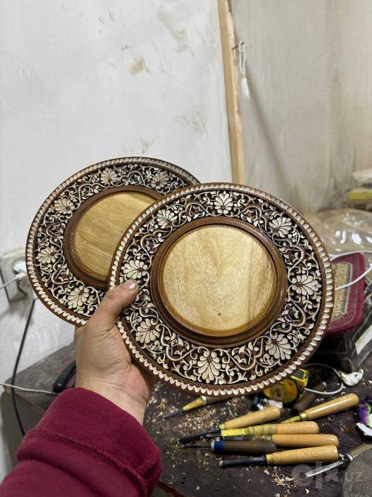 Тарелка из ореха