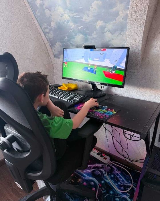 Setup Gaming Complect ASUS ROG + Monitor+ birou + Scaun Ergonomic + periferice