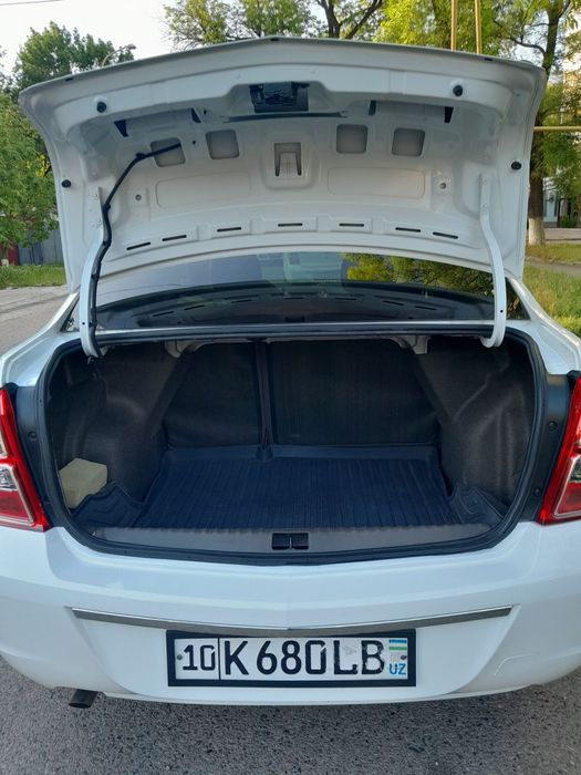 Chevrolet Cobalt 2025 — 6