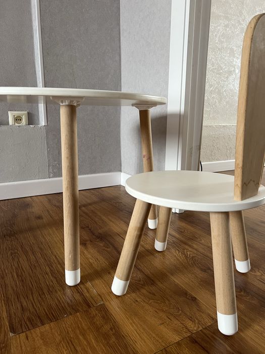 Детский стол и стул