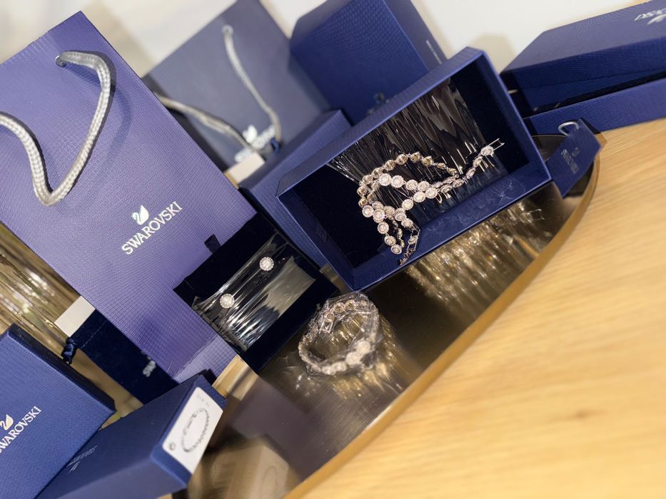 Set Swarovski Angelic Argintiu/ colier - brățară - cercei