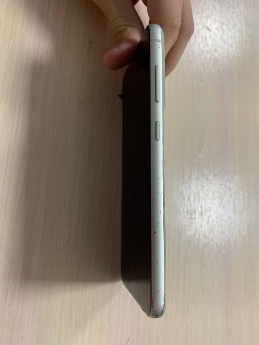 Samsung s21fe 128/6 Есть царапины