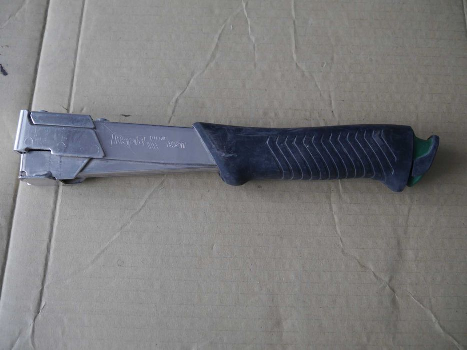 Capsator Rapid 311  fabricat in Suedia